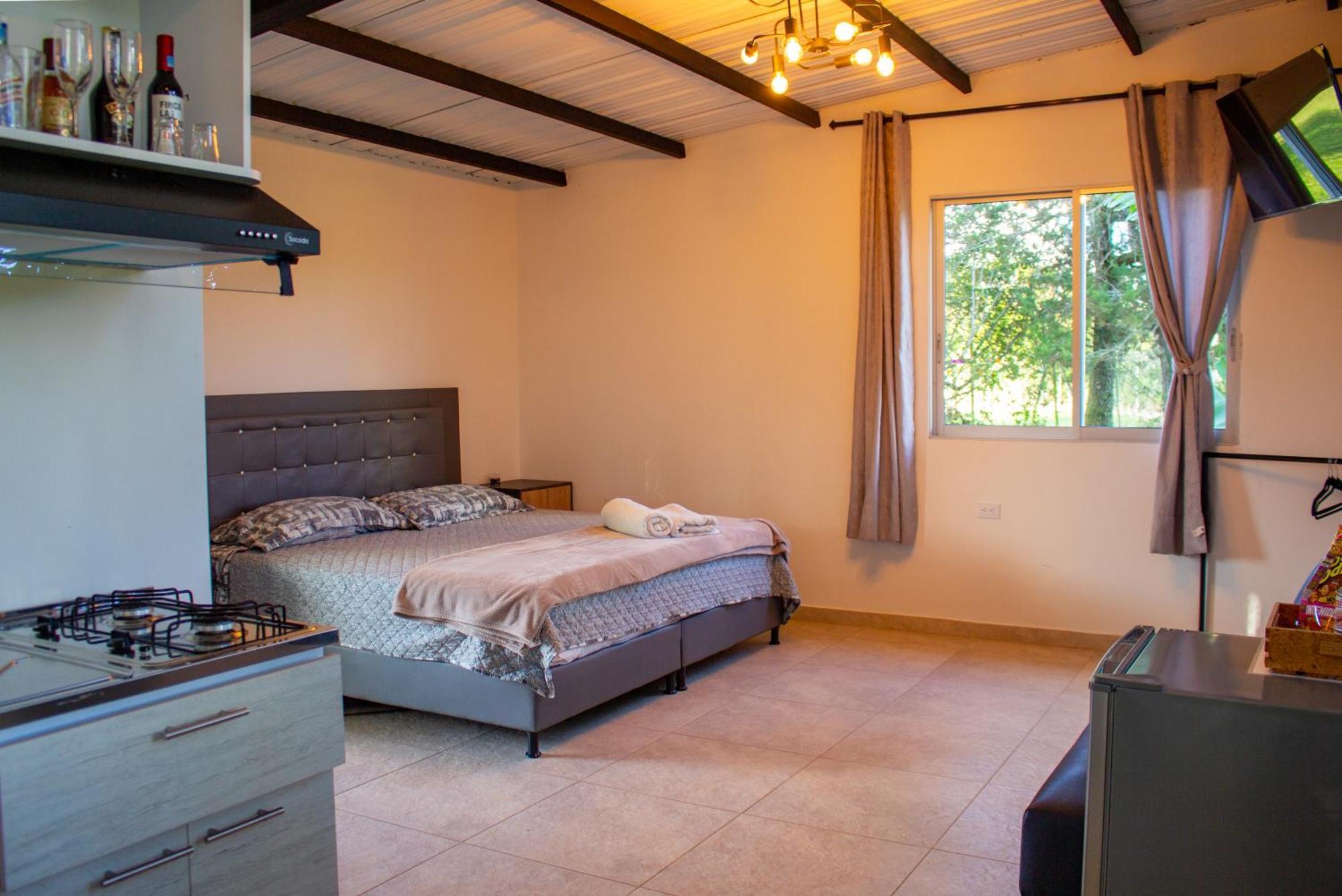 Hotel Campestre Alto Lindo En Guatapé Екстериор снимка