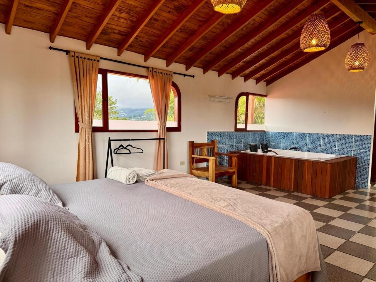 Hotel Campestre Alto Lindo En Guatapé Екстериор снимка