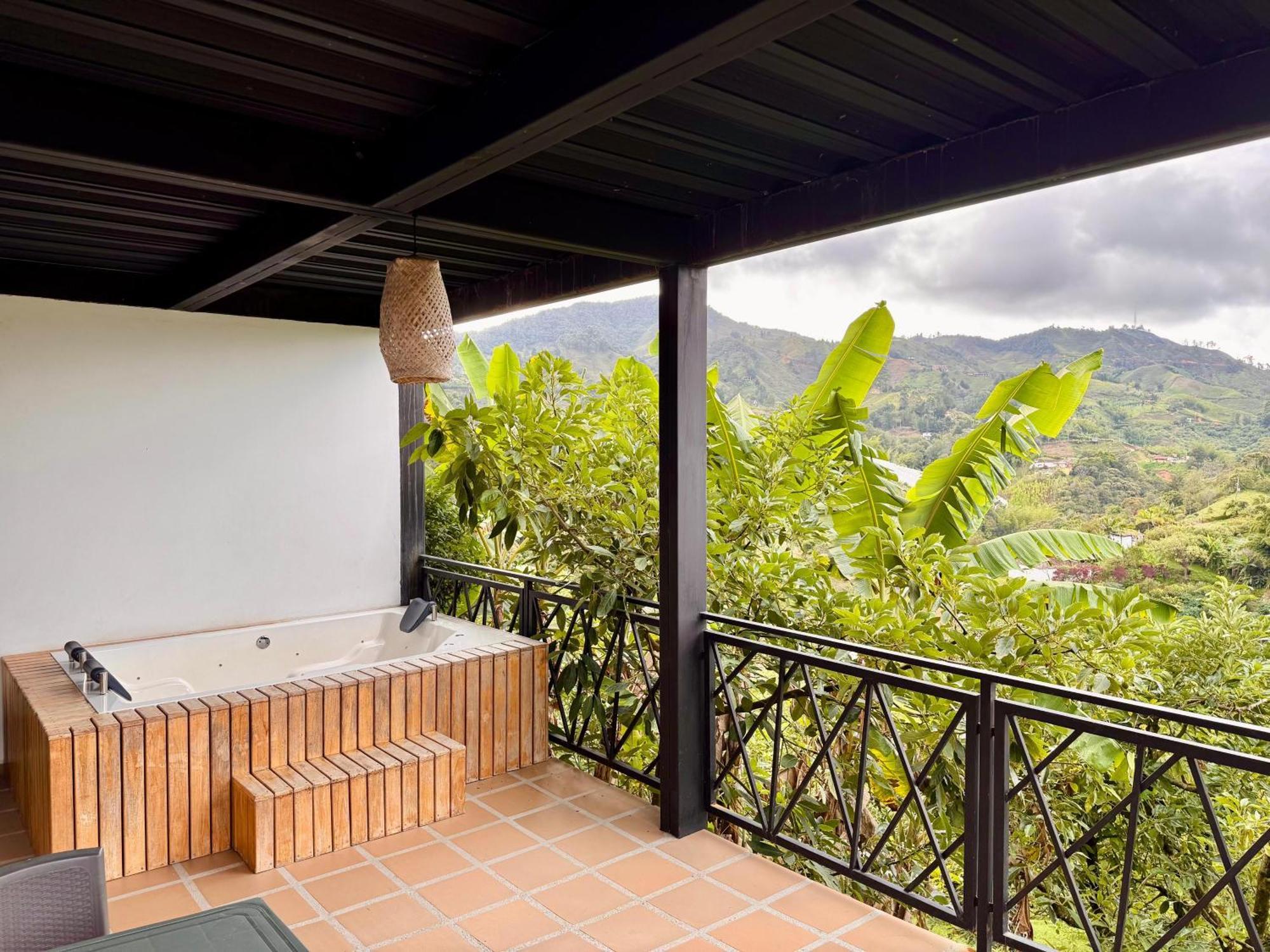Hotel Campestre Alto Lindo En Guatapé Екстериор снимка