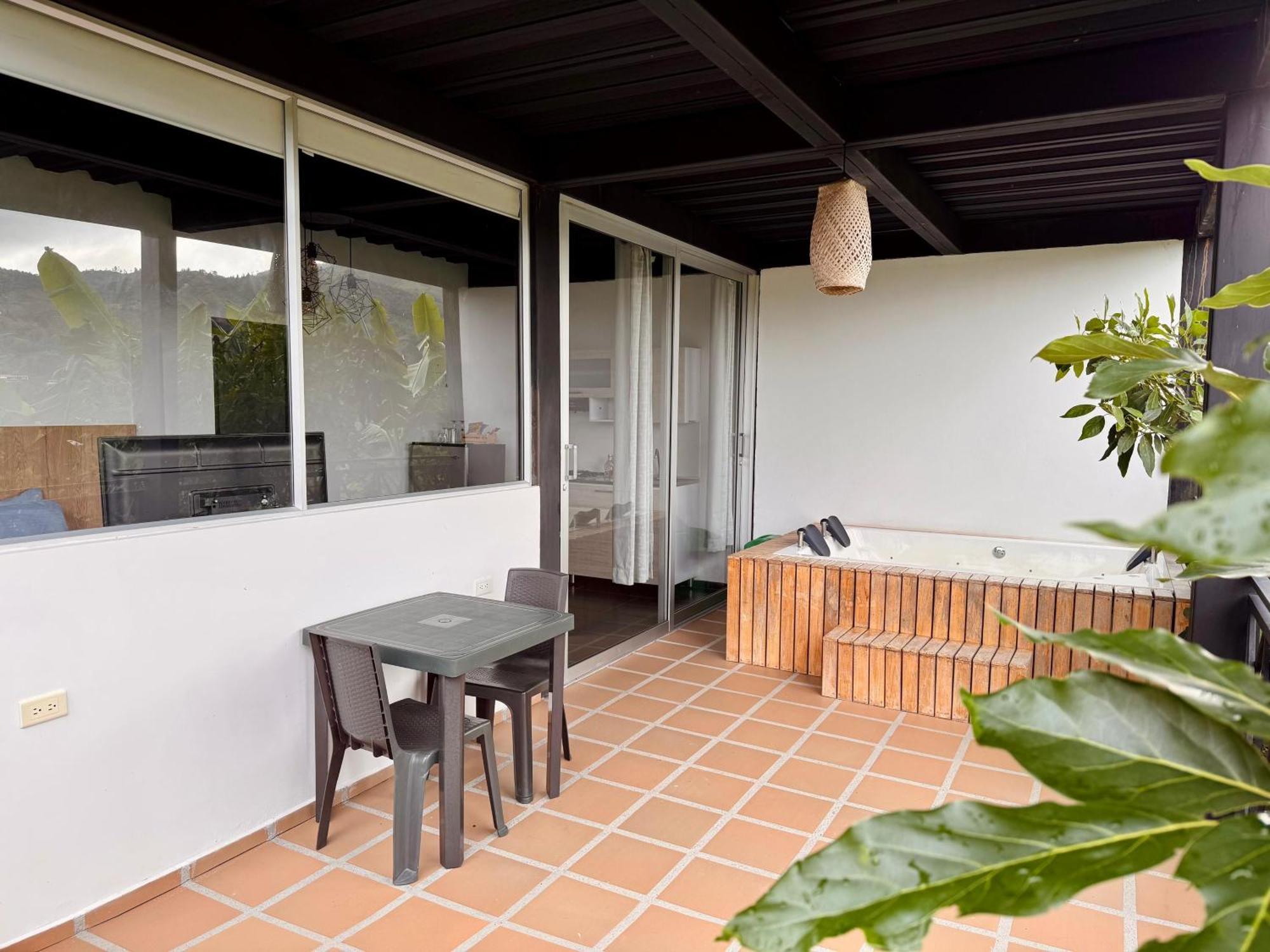 Hotel Campestre Alto Lindo En Guatapé Екстериор снимка