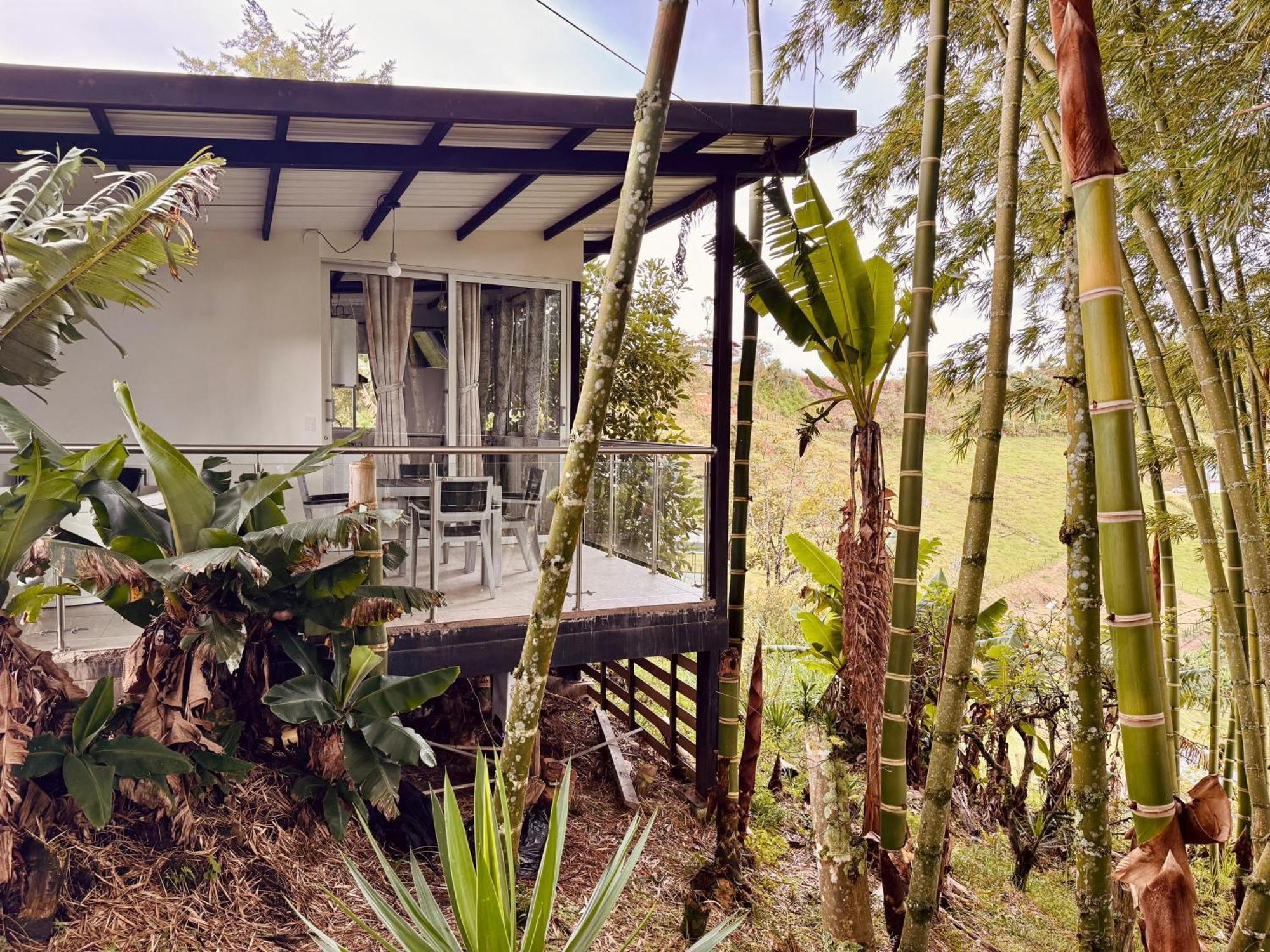 Hotel Campestre Alto Lindo En Guatapé Екстериор снимка