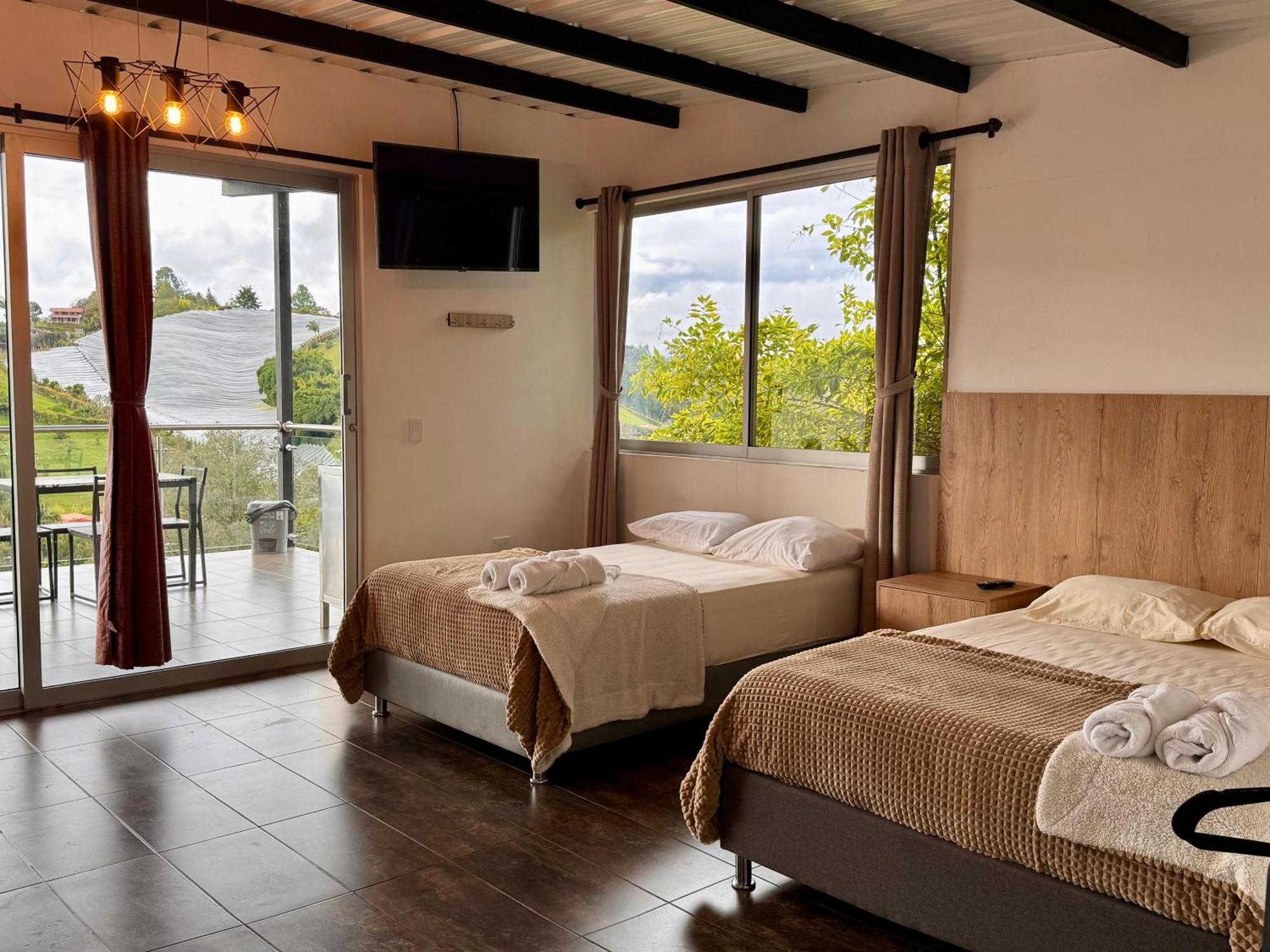 Hotel Campestre Alto Lindo En Guatapé Екстериор снимка