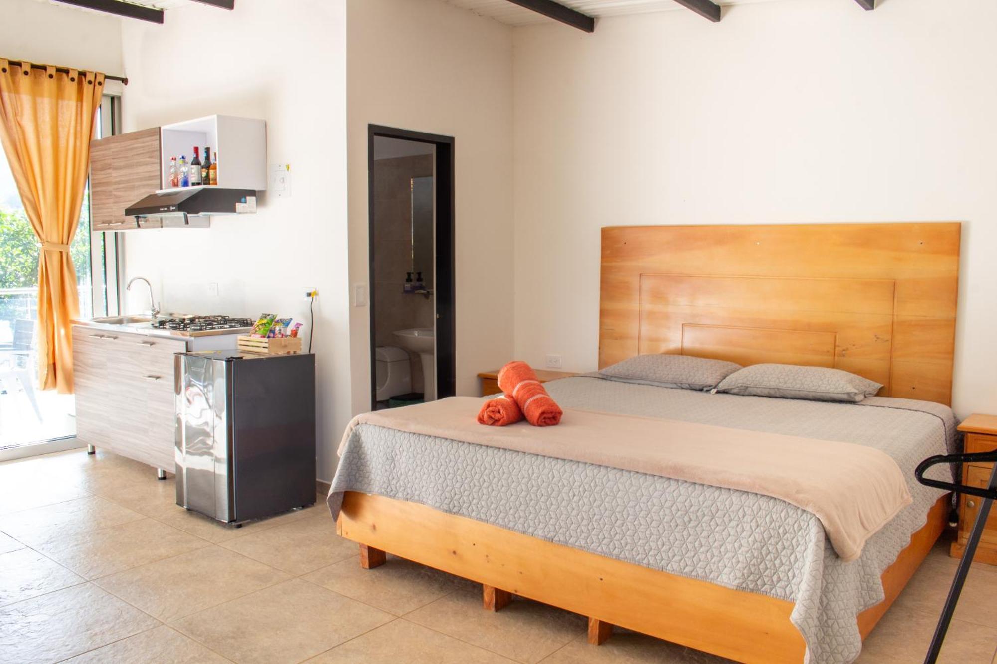 Hotel Campestre Alto Lindo En Guatapé Екстериор снимка